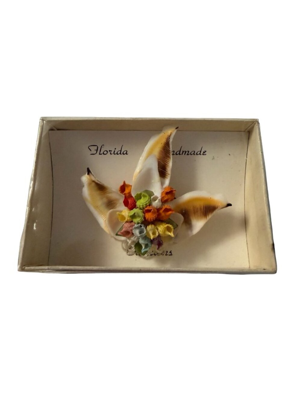 Vintage Florida Handmade Shell Flower Brooch Souvenir Pin 2 Inch